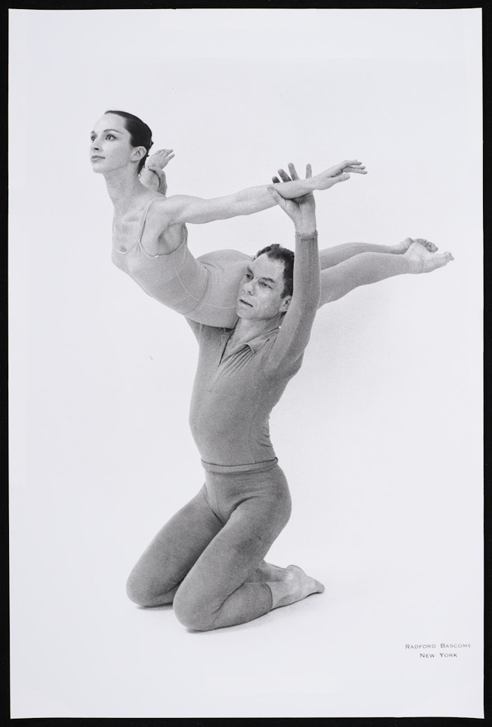 Carolyn Brown and Merce Cunningham in Suite for Five