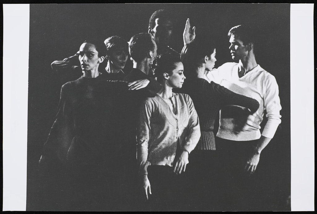 Carolyn Brown, Valda Setterfield, Peter Saul, Gus Solomons, Barbara Dilley, Sandra Neels, and Albert Reid in How to Pass, Kick, Fall and Run
