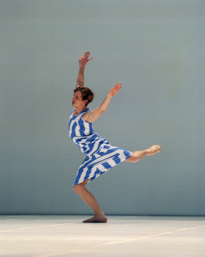 Merce Cunningham Dance Company in Scenario. ©Jacques Moatti. Courtesy of Jacques Moatti. 