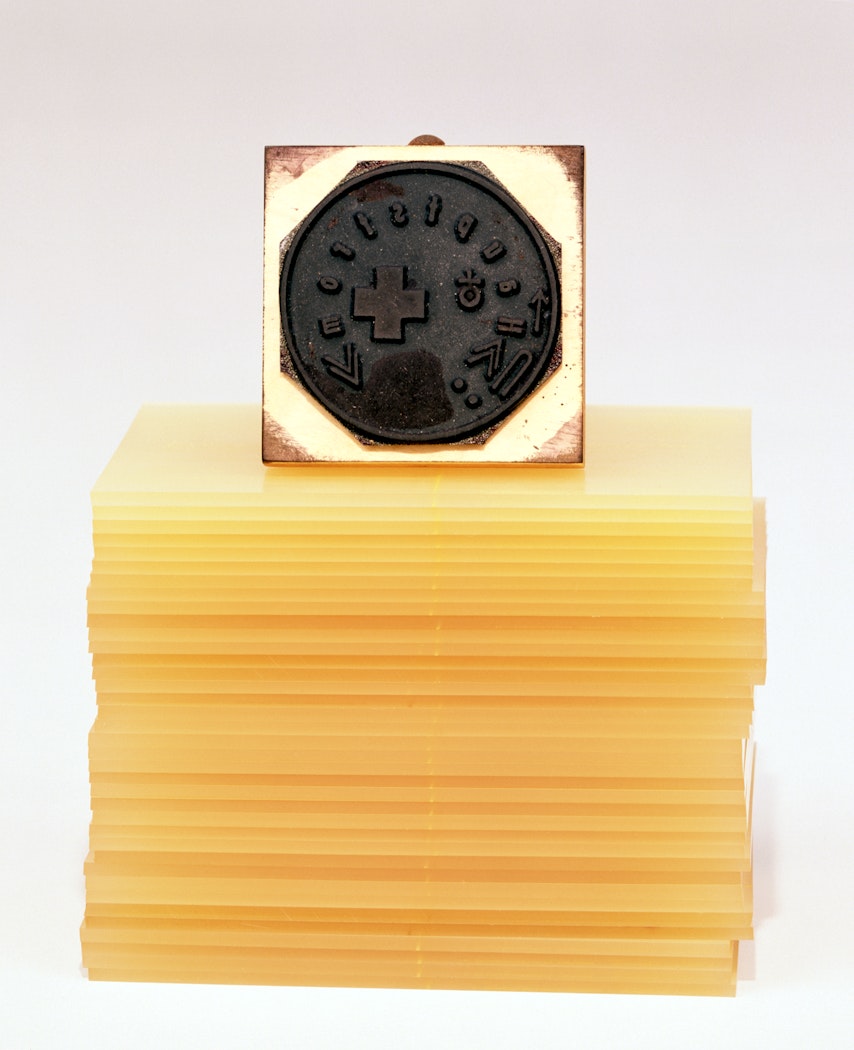Stempelplastik (Stamp Sculpture)