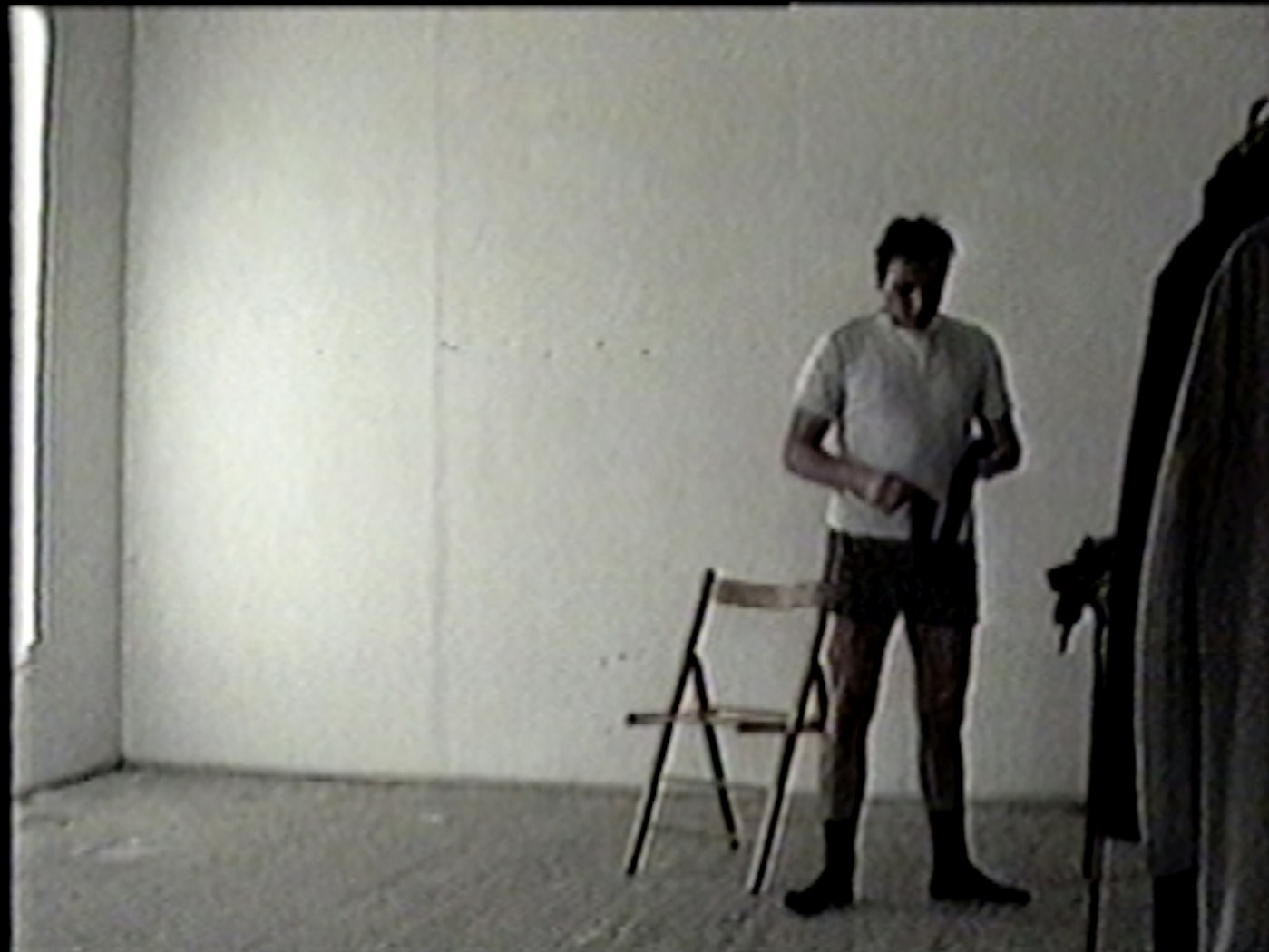 Fabio zieht sich an, 1992 (Fabio Putting on His Clothes, 1992)