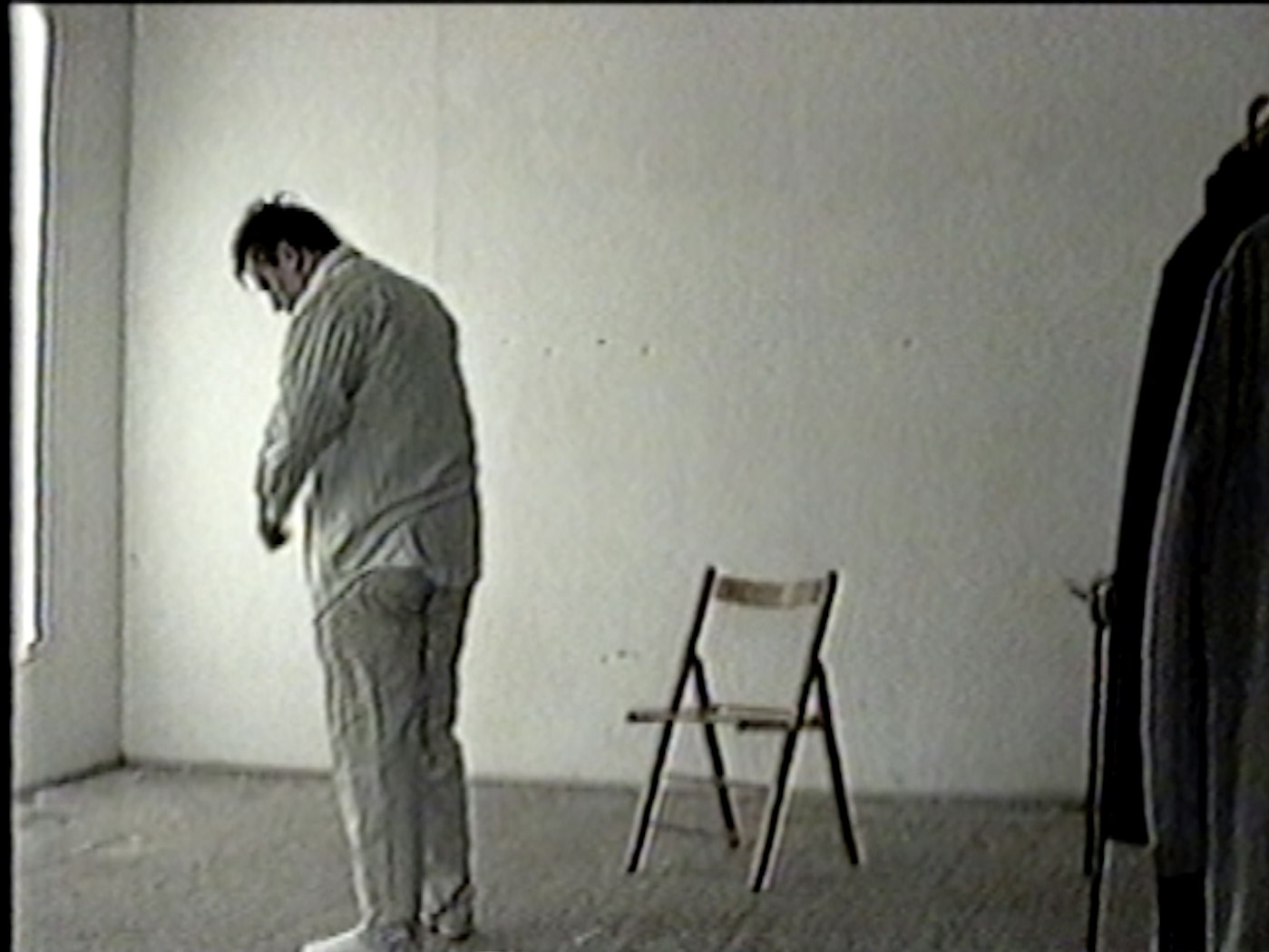 Fabio zieht sich an, 1992 (Fabio Putting on His Clothes, 1992)