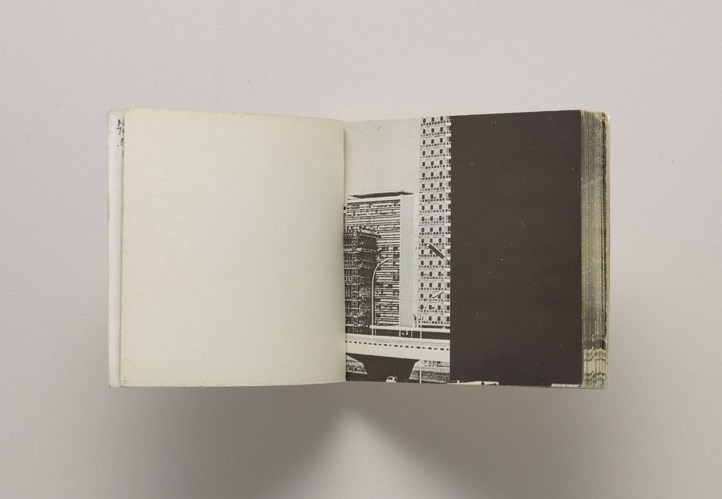 Flikker Book No. 9