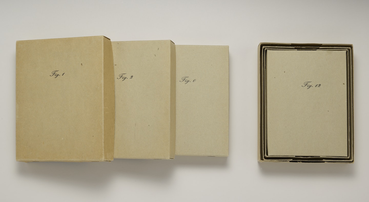 Broodthaers: Stadtisches Museum Monchengladbach