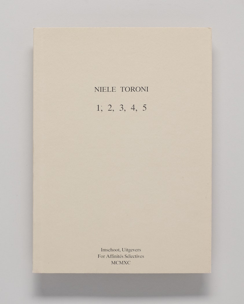 Niele Toroni: 1, 2, 3, 4, 5: Pretexte a un Livre d'Artiste