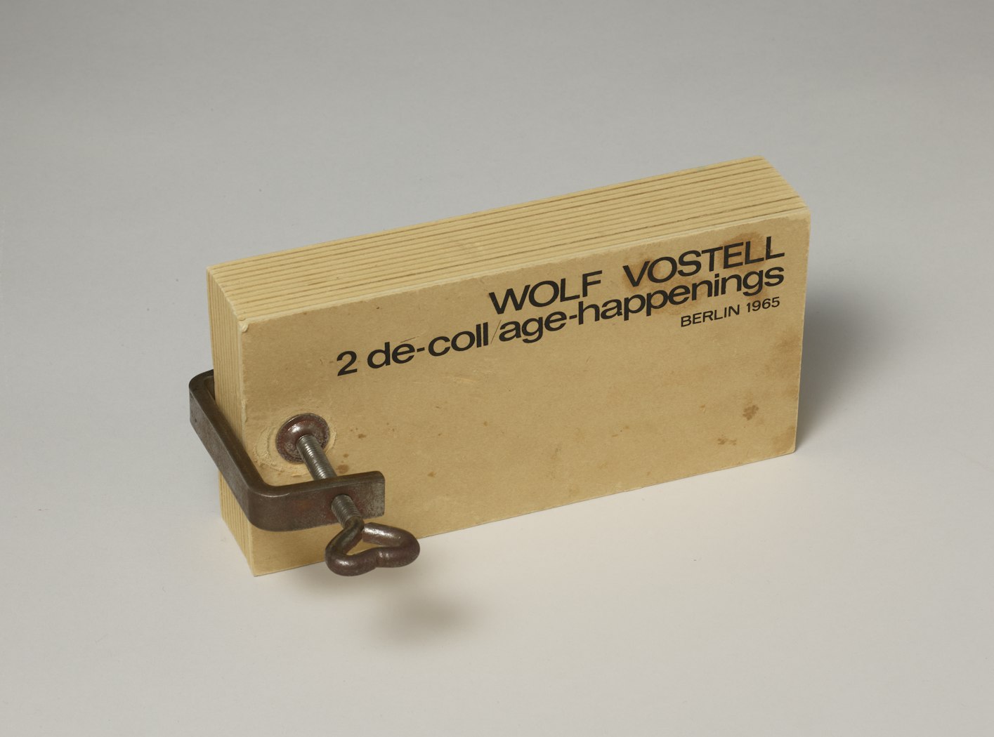 2 De-coll/age-happenings