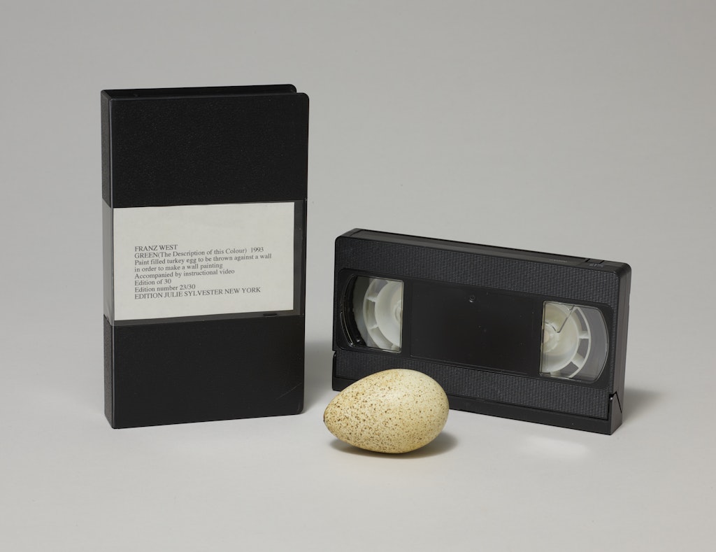 Green (The Description of This Colour)