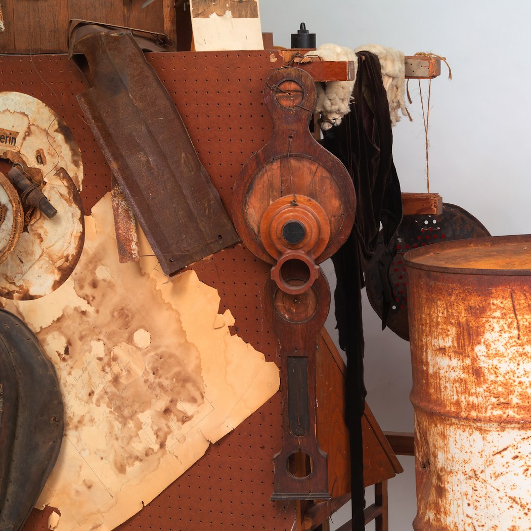 upper right quadrant, back side