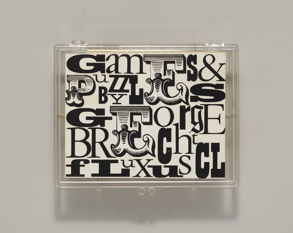 Games & Puzzles/Black Ball Puzzle