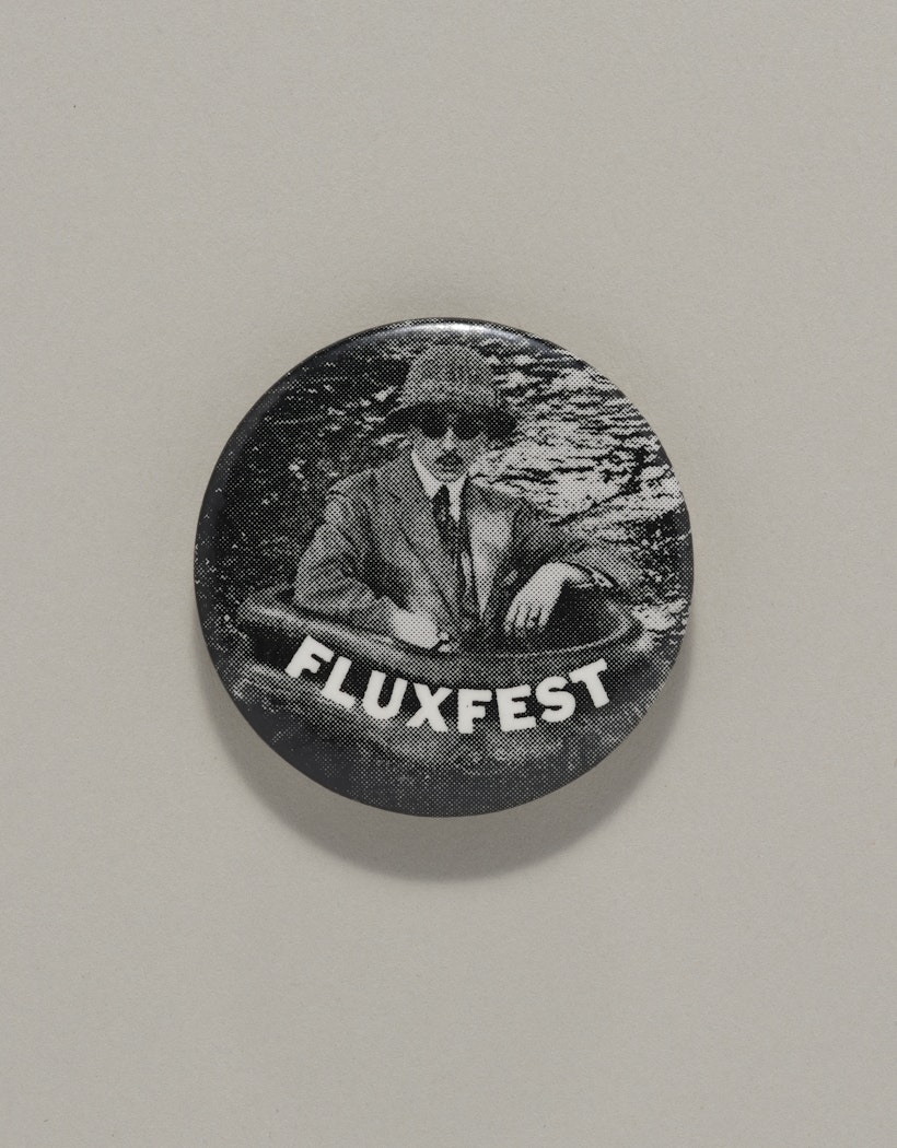 Fluxus Button