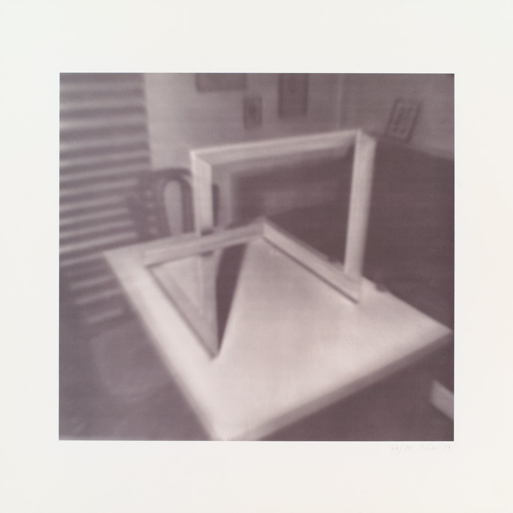 joined angles on table from the portfolio 9 Objekte