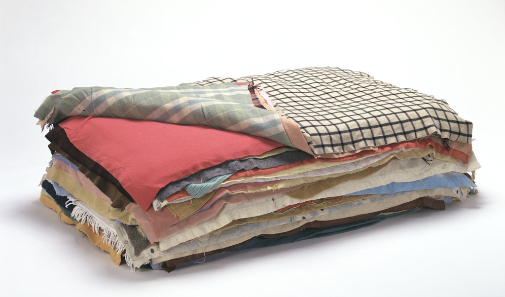 Bedding Bed