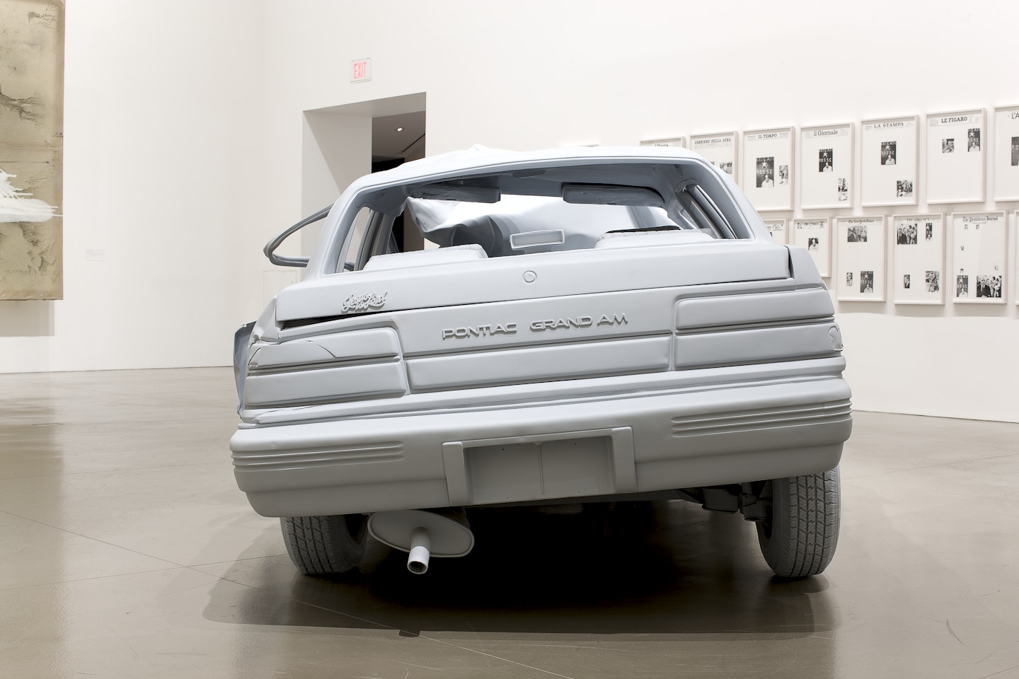 View 006; Rear of vehicle